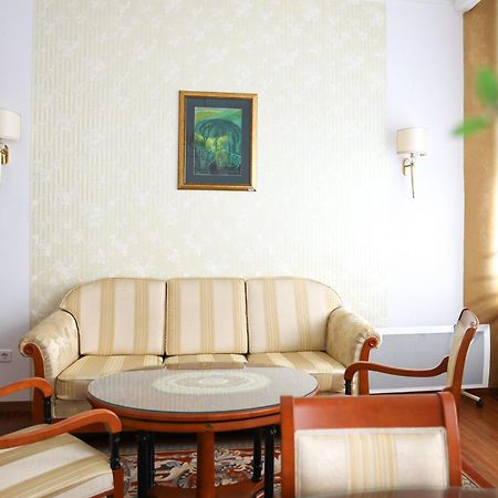 Apart-Hotel Integra บันยาลูกา ภายนอก รูปภาพ
