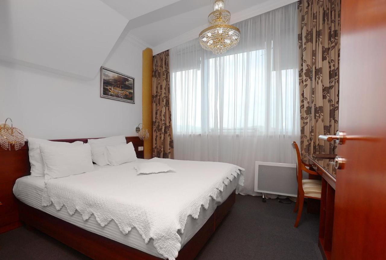 Apart-Hotel Integra บันยาลูกา ภายนอก รูปภาพ