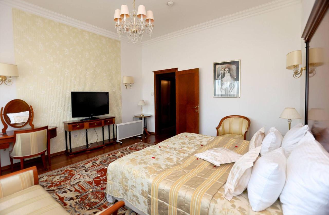 Apart-Hotel Integra บันยาลูกา ภายนอก รูปภาพ