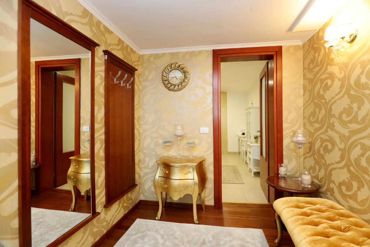 Apart-Hotel Integra บันยาลูกา ภายนอก รูปภาพ