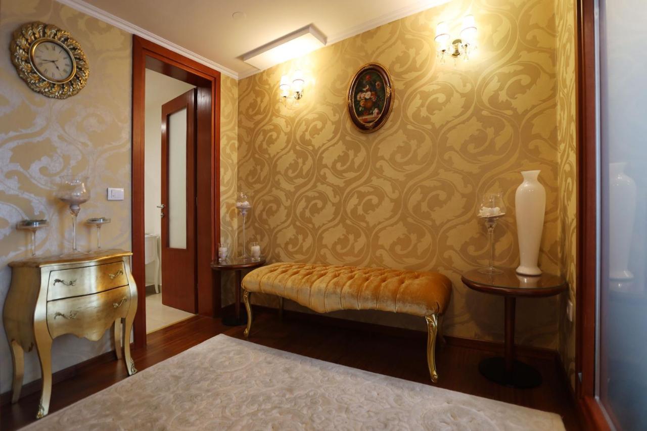 Apart-Hotel Integra บันยาลูกา ภายนอก รูปภาพ