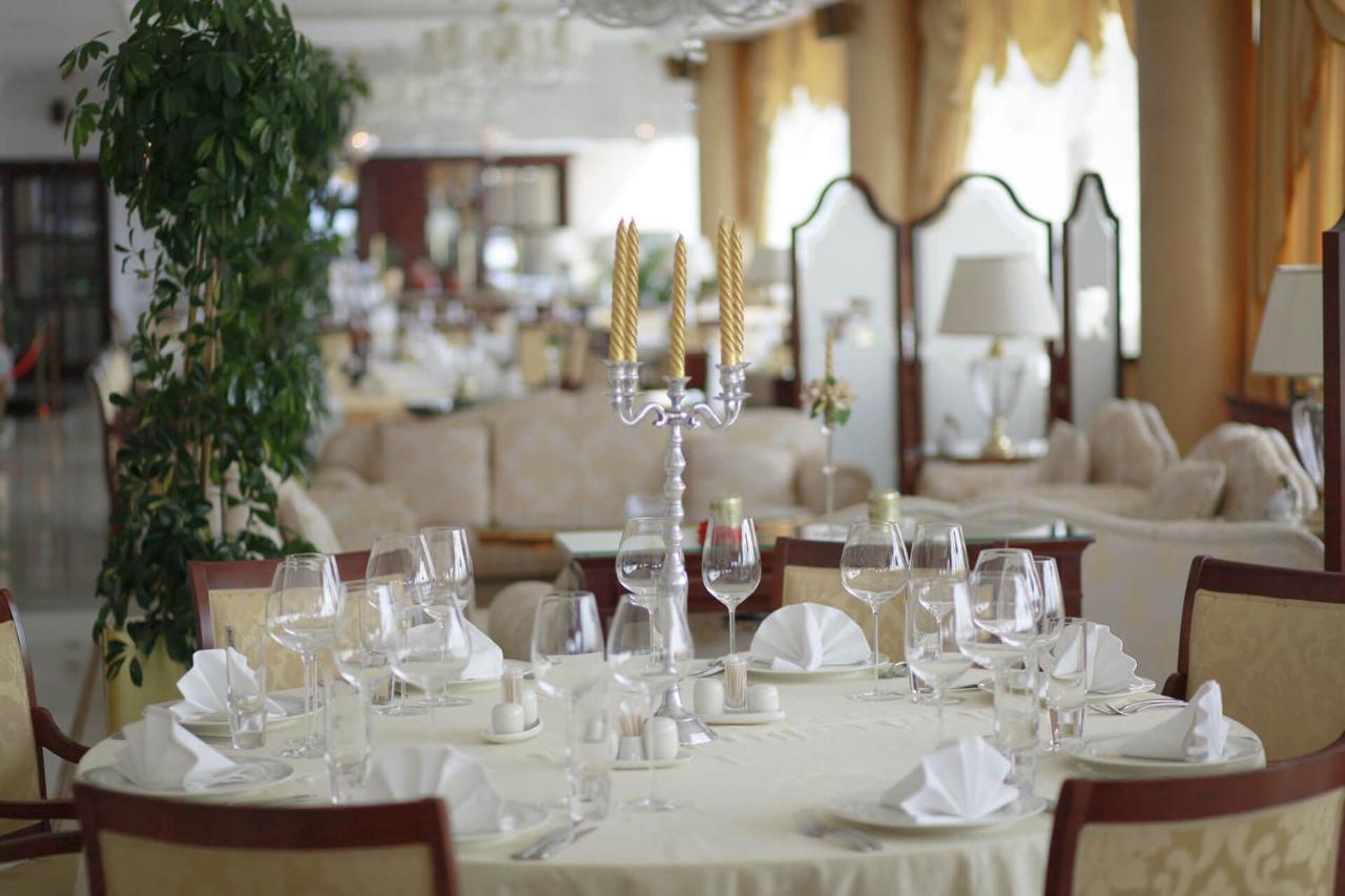 Apart-Hotel Integra บันยาลูกา ภายนอก รูปภาพ
