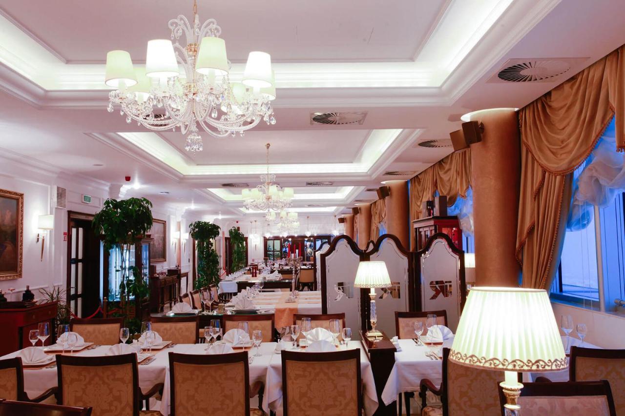 Apart-Hotel Integra บันยาลูกา ภายนอก รูปภาพ