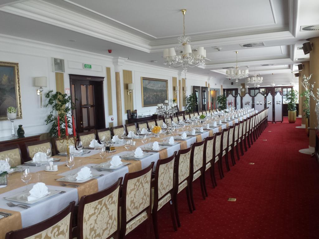 Apart-Hotel Integra บันยาลูกา ภายนอก รูปภาพ