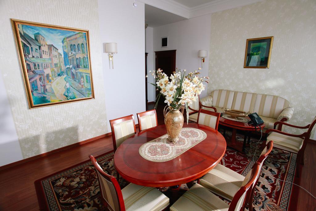 Apart-Hotel Integra บันยาลูกา ห้อง รูปภาพ